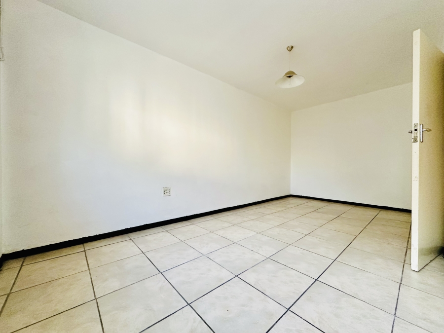 6 Bedroom Property for Sale in Onrus Western Cape